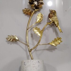 Decorative Showpiece KD-8213 – Elegant Home & Office Decoration Piece (Size 13.5x4.6x19.8cm)